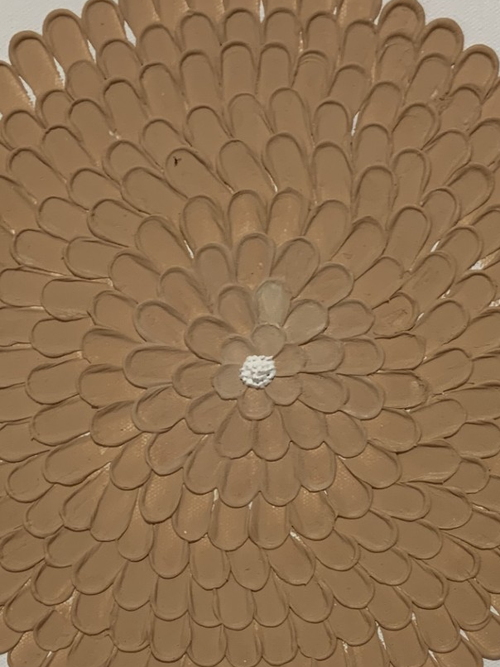 Circle Earth 30x30cm – close up petal detail