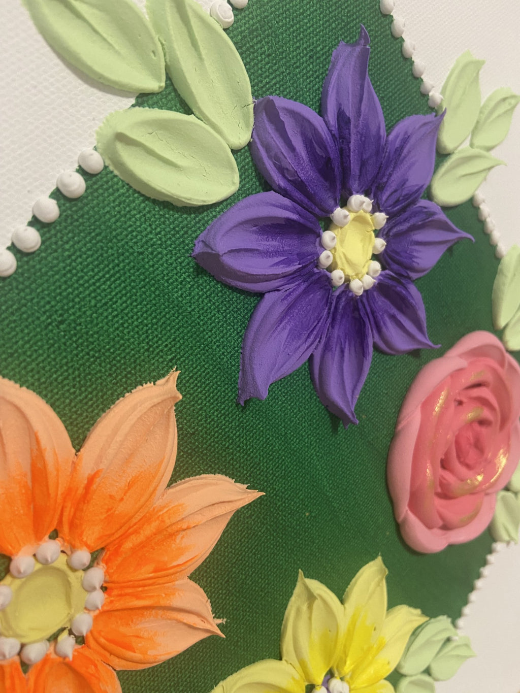 Green Flowers Diamond 30x30cm – close up detail