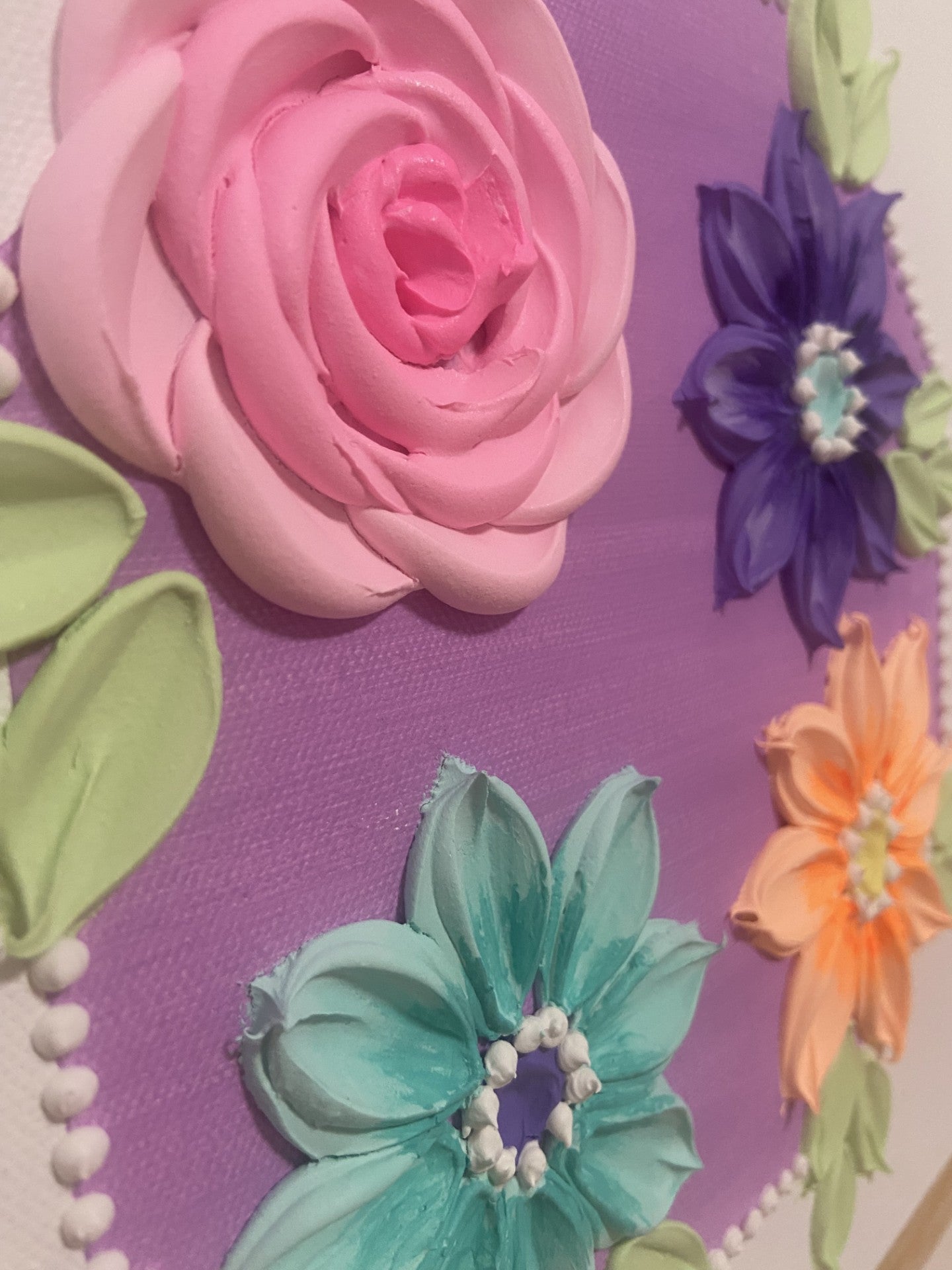 Lilac Flowers Octagon 30x30cm – close up detail 2