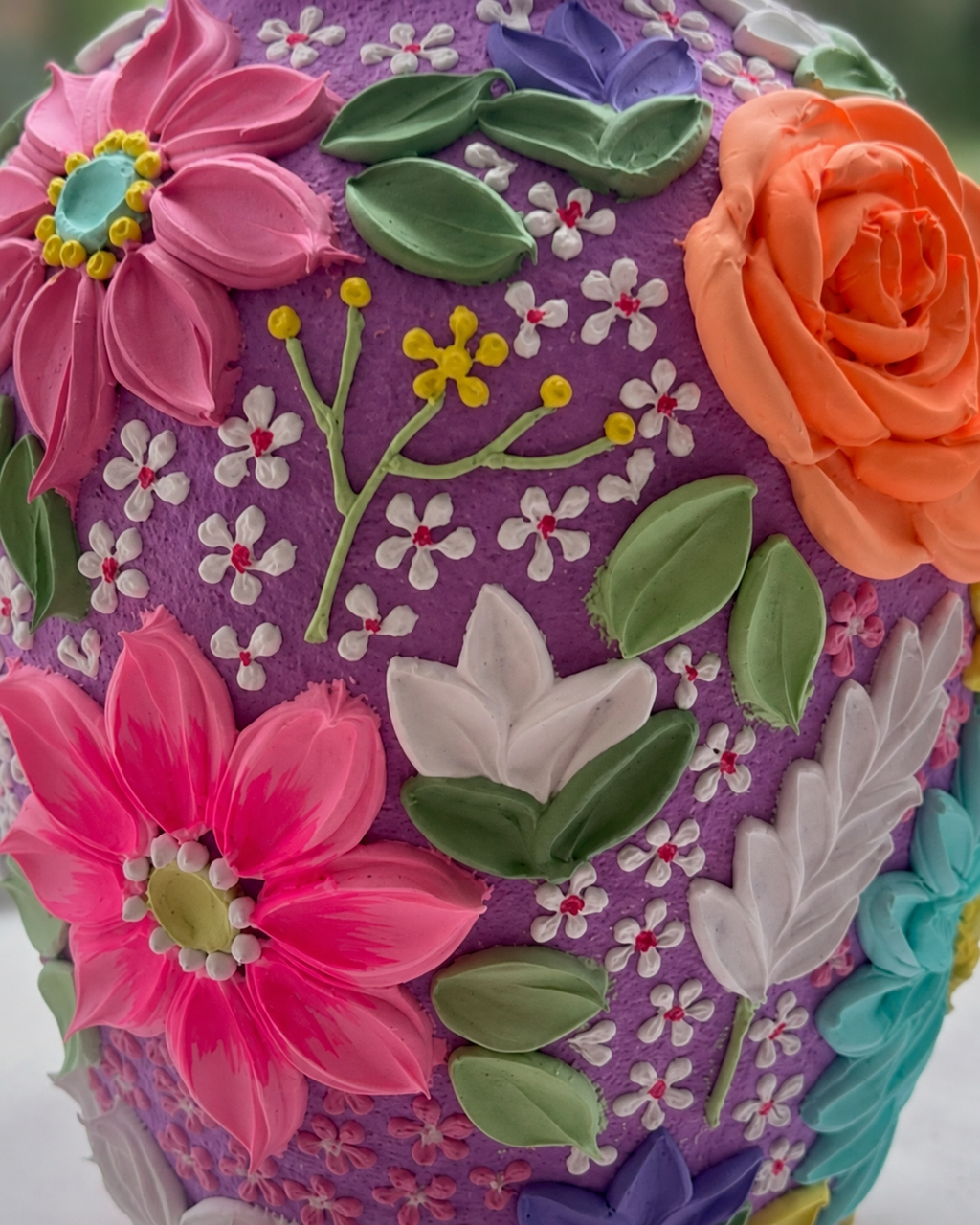 Autumn Season Vase — close up detail